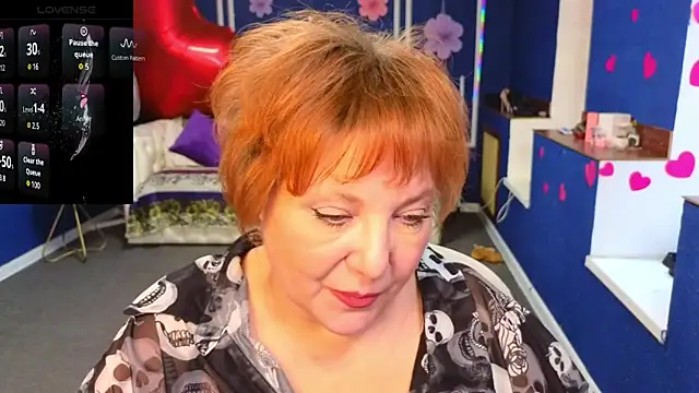 Snapshot of Kira_Kingslee chatting on 13, 4, 2026 Kira Kingslee online show from 13, 4, 2026