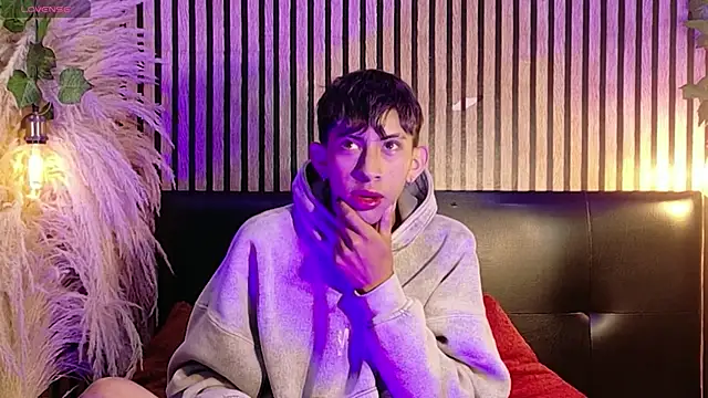 Tommy Fox online show from 13, 4, 2026