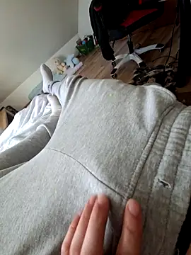 karoxkic online show from 6, 4, 2026