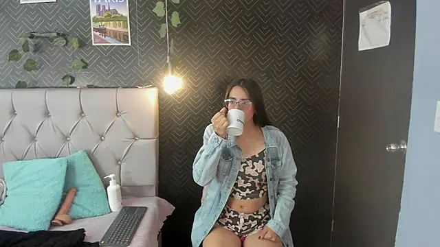 Angela Basseth online show from 25, 5, 2026