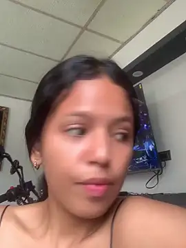 Snapshot of Cataleya2026 chatting on 27, 5, 2026 Cataleya2026 online show from 27, 5, 2026