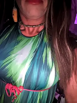 Snapshot of DomMONIKA chatting on 8, 5, 2026 DomMONIKA online show from 8, 5, 2026