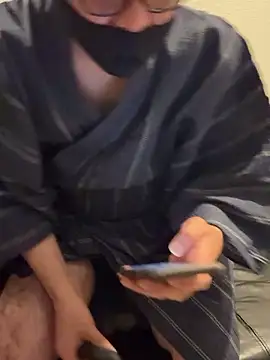 Snapshot of RYUICHI_1919 chatting on 3, 5, 2026 RYUICHI 1919 online show from 3, 5, 2026