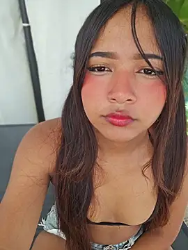 Snapshot of Pretty_karol chatting on 5, 5, 2026 Pretty karol online show from 5, 5, 2026