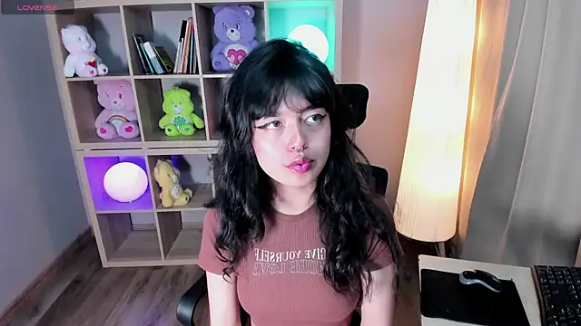 Saphyralux online show from 17, 6, 2026