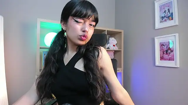 Saphyralux online show from 27, 5, 2026