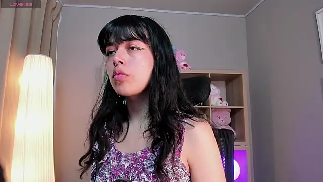 Saphyralux online show from 11, 6, 2026