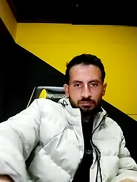 Snapshot of hornyturkishboy1994 chatting on 28, 4, 2026 hornyturkishboy1994 online show from 28, 4, 2026