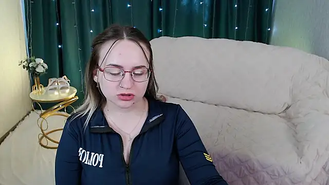 Bella Evansss1 online show from 29, 3, 2026