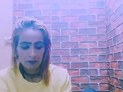 Alanadelray21 online show from 5, 4, 2026