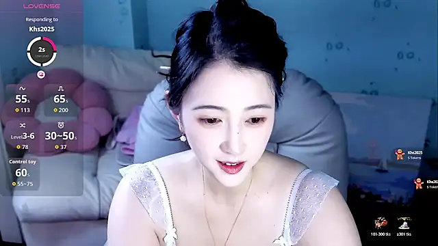 Snapshot of summer_uu chatting on 26, 5, 2026 summer uu online show from 26, 5, 2026