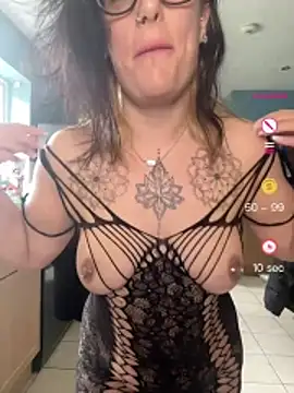 IvyBelleMilf online show from 11, 5, 2026