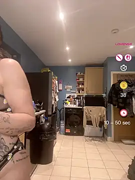 IvyBelleMilf online show from 15, 5, 2026