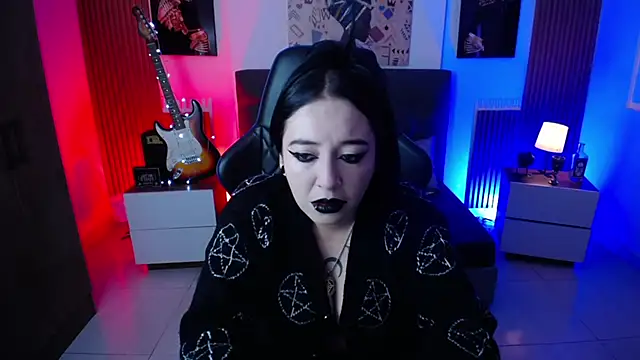 Snapshot of Nyxnocturne chatting on 13, 4, 2026 Nyxnocturne online show from 13, 4, 2026