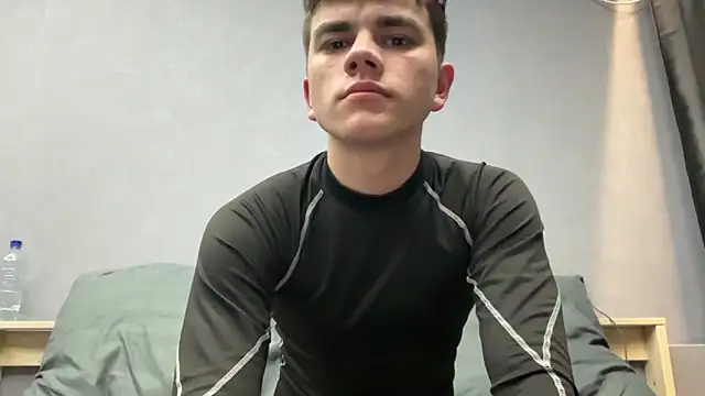 Snapshot of MaxWoolf chatting on 6, 4, 2026 MaxWoolf online show from 6, 4, 2026
