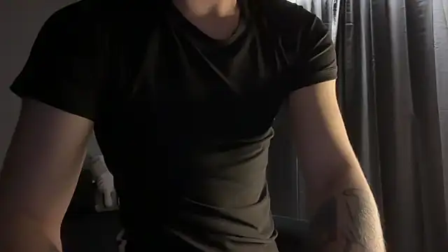 Snapshot of MaxWoolf chatting on 19, 4, 2026 MaxWoolf online show from 19, 4, 2026