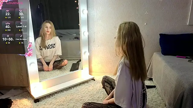 SugarNyaa online show from 19, 4, 2026