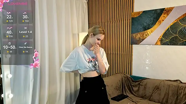 SugarNyaa online show from 5, 4, 2026