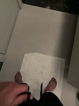 icemanhotwomen online show from 22, 4, 2026