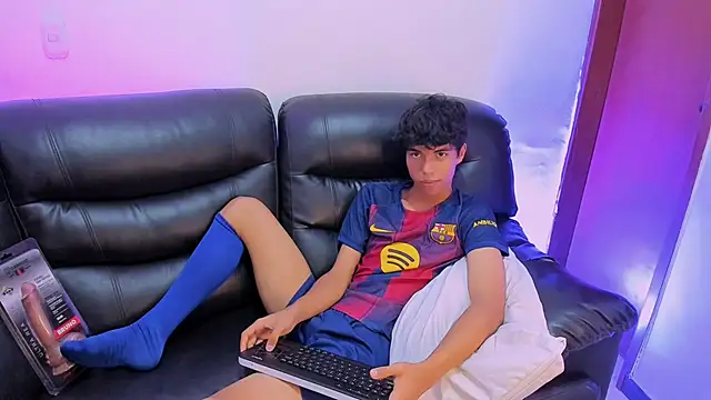 Mael Twink online show from 3, 4, 2026