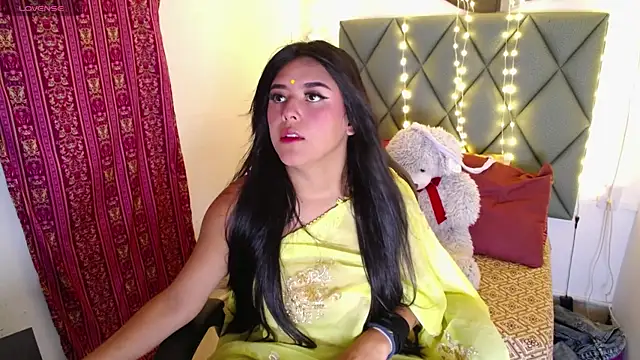 Snapshot of devika_kumar chatting on 20, 5, 2026 devika kumar online show from 20, 5, 2026