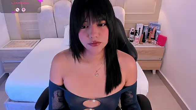 MILLYEVANS1 online show from 21, 5, 2026