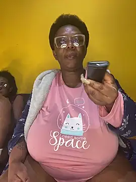 BoobsQueeen online show from 20, 7, 2026
