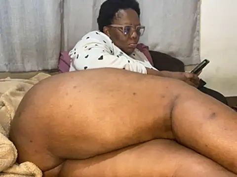 BoobsQueeen online show from 9, 8, 2026