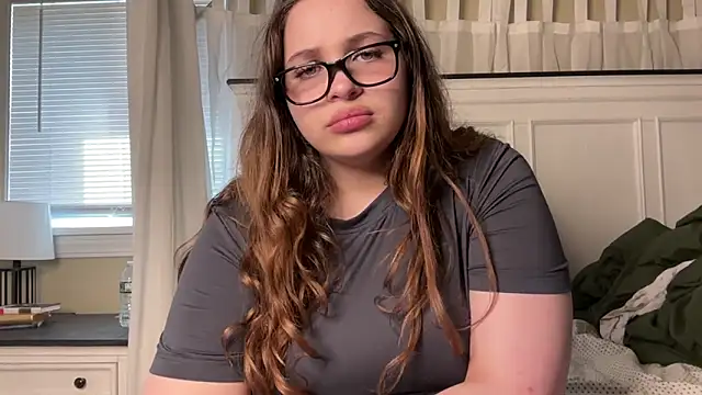 Seraphinawild online show from 8, 4, 2026