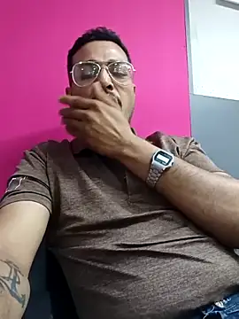 herochoclateboy online show from 7, 5, 2026