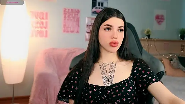 molly rettyy online show from 17, 5, 2026