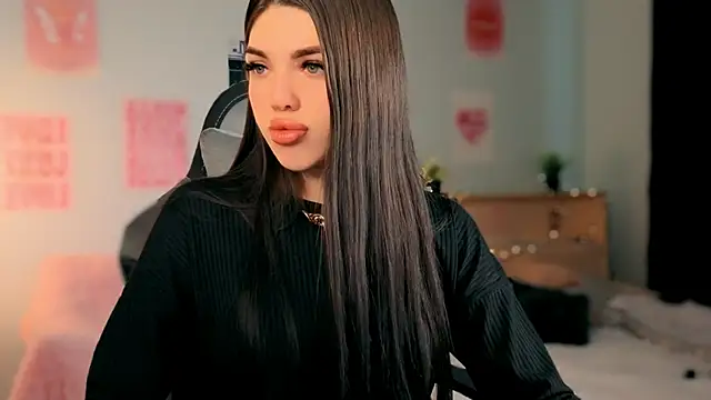 Snapshot of molly_rettyy chatting on 10, 4, 2026 molly rettyy online show from 10, 4, 2026