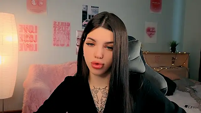 Snapshot of molly_rettyy chatting on 18, 4, 2026 molly rettyy online show from 18, 4, 2026