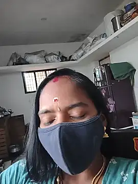 Snapshot of Tamil_Sangeetha chatting on 18, 7, 2026 Tamil Sangeetha online show from 18, 7, 2026