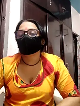 Snapshot of purvi46 chatting on 2, 4, 2026 purvi46 online show from 2, 4, 2026