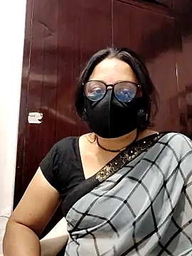 Snapshot of purvi46 chatting on 12, 4, 2026 purvi46 online show from 12, 4, 2026