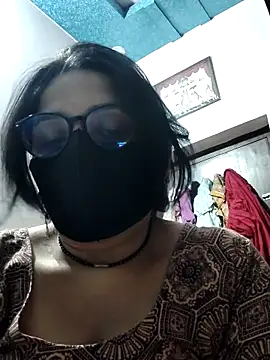 Snapshot of purvi46 chatting on 3, 4, 2026 purvi46 online show from 3, 4, 2026