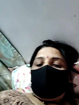 Snapshot of purvi46 chatting on 8, 4, 2026 purvi46 online show from 8, 4, 2026