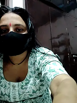 Snapshot of purvi46 chatting on 10, 4, 2026 purvi46 online show from 10, 4, 2026