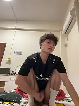 Snapshot of sexyboy-3525 chatting on 3, 6, 2026 sexyboy-3525 online show from 3, 6, 2026