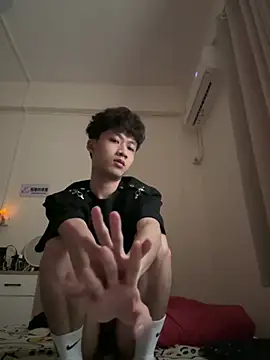 Snapshot of sexyboy-3525 chatting on 4, 6, 2026 sexyboy-3525 online show from 4, 6, 2026