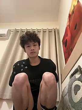 Snapshot of sexyboy-3525 chatting on 27, 5, 2026 sexyboy-3525 online show from 27, 5, 2026