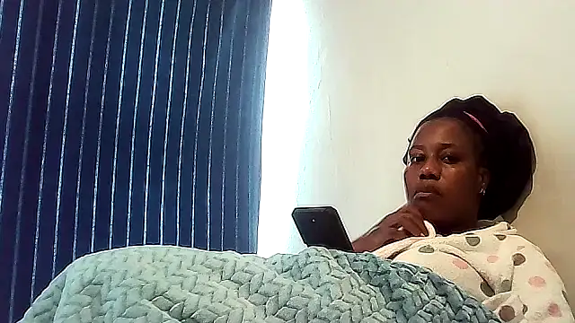 Snapshot of Dutches101 chatting on 18, 6, 2026 Dutches101 online show from 18, 6, 2026