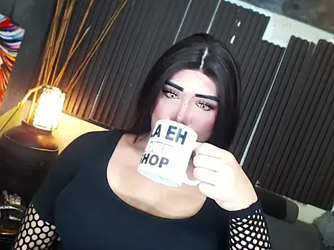 HugexMsLovelyxCock online show from 28, 4, 2026