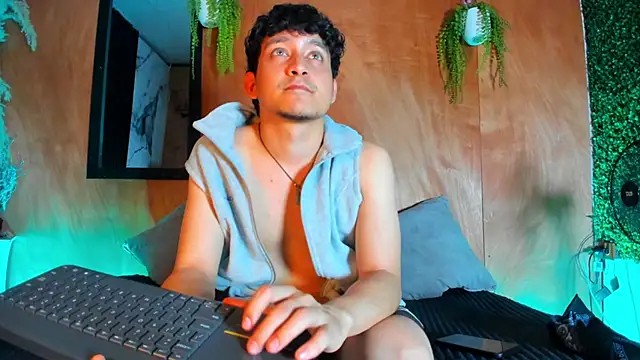 eros fangs online show from 31, 3, 2026