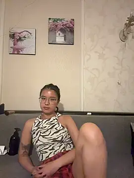 Snapshot of Z_Milll chatting on 25, 6, 2026 Z Milll online show from 25, 6, 2026