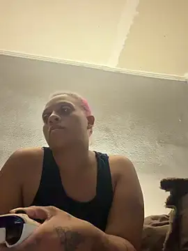 SHY QUINN online show from 12, 4, 2026