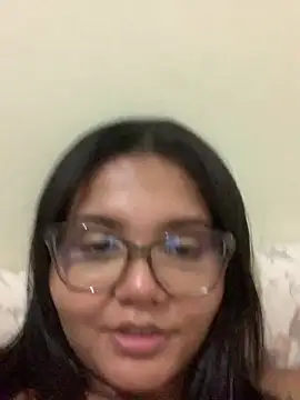 Snapshot of viviboraaaa chatting on 6, 5, 2026 viviboraaaa online show from 6, 5, 2026