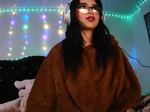 Luna Velvet7 online show from 18, 5, 2026