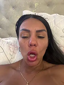 SofiParma online show from 5, 4, 2026